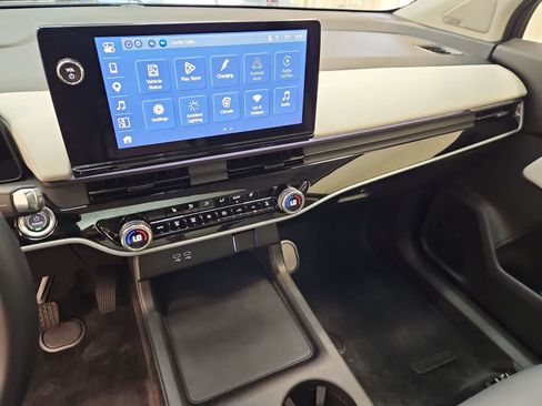 Used 2024 Honda Prologue Touring image 32