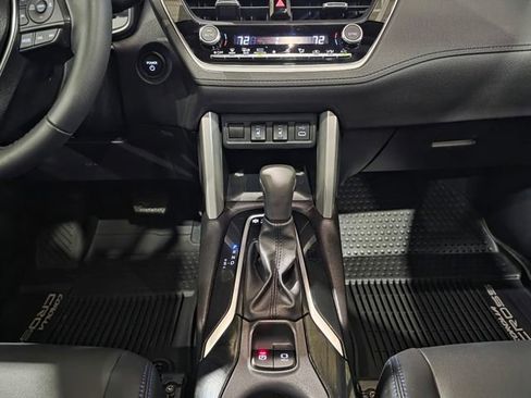 Used 2025 Toyota Corolla Cross XSE w/ Convenience Package image 20