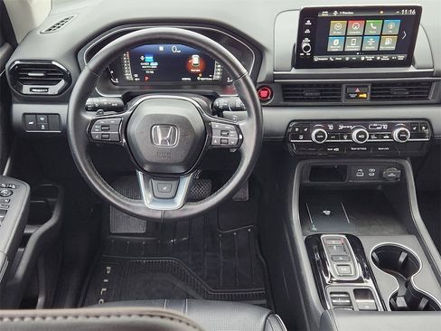 Certified 2023 Honda Pilot Elite image 26