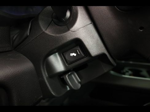 New 2026 RAM 2500 Laramie AWD/4WD image 23