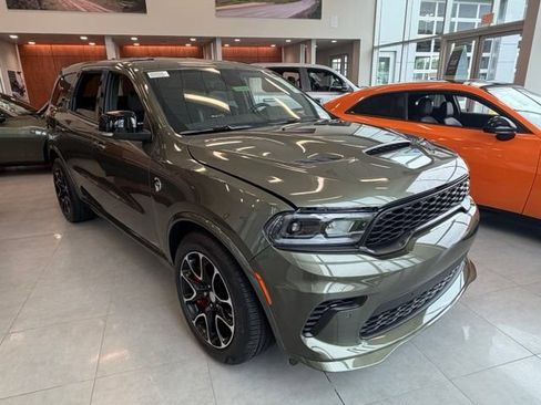 New 2026 Dodge Durango SRT Hellcat w/ 3rd Row Seating Group AWD/4WD image 2