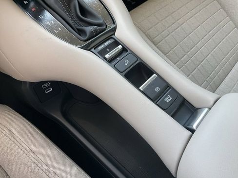 New 2026 Honda HR-V LX image 11