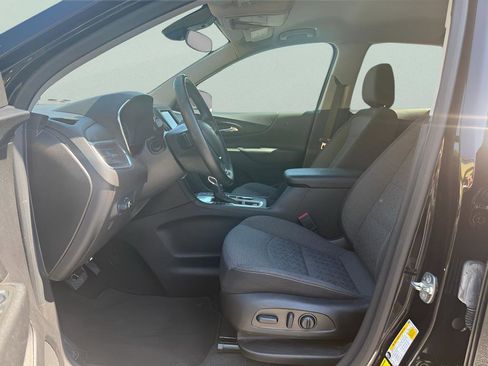 Used 2024 Chevrolet Equinox LT image 9