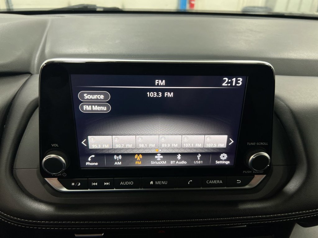 Used 2024 Nissan Rogue SV FWD image 14