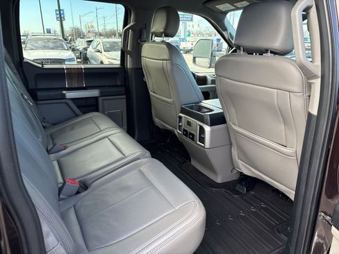 Used 2019 Ford F150 Lariat image 14