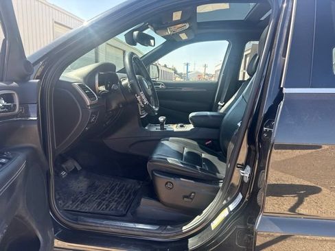 Used 2015 Jeep Grand Cherokee Overland AWD/4WD image 13