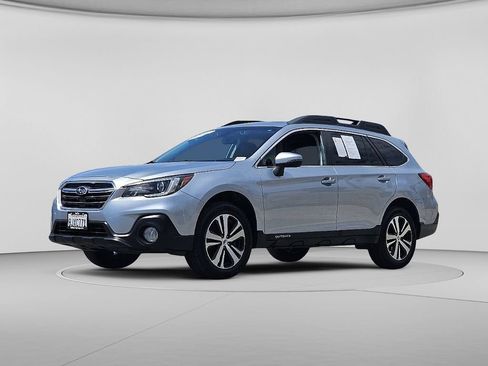 Used 2019 Subaru Outback 2.5i Limited AWD/4WD image 7