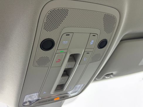 Certified 2025 Audi Q3 2.0T Premium image 30