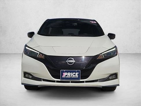 Used 2025 Nissan Leaf SV Plus FWD image 2