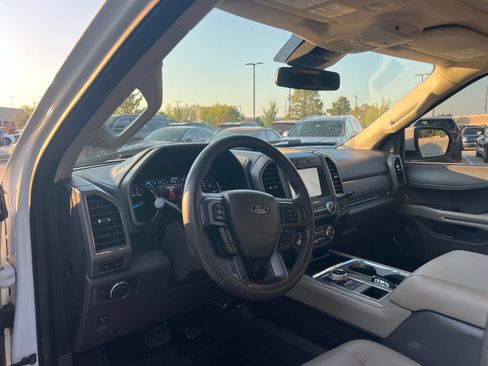 Used 2020 Ford Expedition XLT w/ Equipment Group 202A RWD image 25