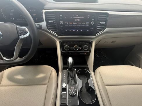 Used 2022 Volkswagen Atlas SE AWD/4WD image 3