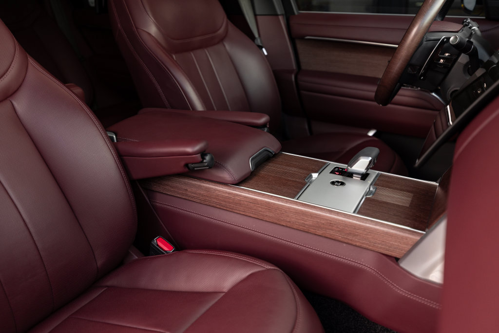 Used 2024 Land Rover Range Rover Autobiography AWD/4WD image 19