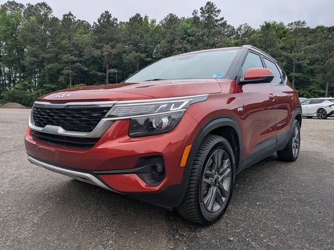 Used 2023 Kia Seltos S AWD/4WD image 8