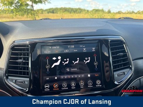 Used 2021 Jeep Grand Cherokee Limited AWD/4WD image 22
