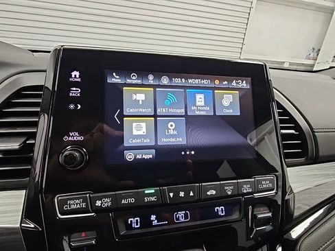 Used 2024 Honda Odyssey Elite image 18