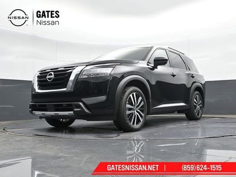 Used 2025 Nissan Pathfinder Platinum AWD/4WD image 49