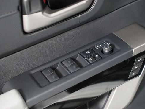 New 2026 Toyota Tundra Limited AWD/4WD image 32