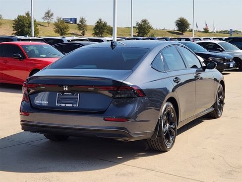 New 2025 Honda Accord SE image 3