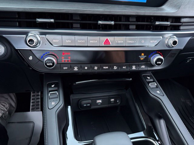 Used 2025 Kia Telluride SX X-Line AWD/4WD image 22