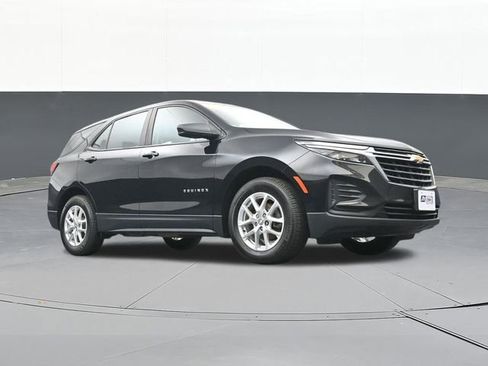 Used 2023 Chevrolet Equinox LS w/ LPO, Floor Liner Package FWD image 53