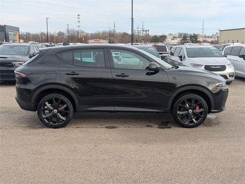 Used 2024 Dodge Hornet GT image 2