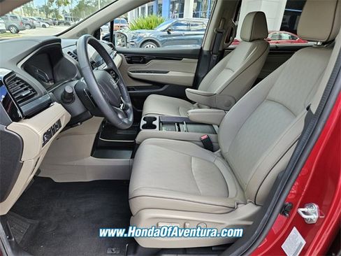 Certified 2024 Honda Odyssey Elite image 6