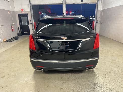 Used 2017 Cadillac XT5 Premium Luxury AWD/4WD image 7