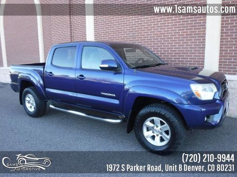 Used 2015 Toyota Tacoma 4x4 Double Cab w/ TRD Sport Package image 2