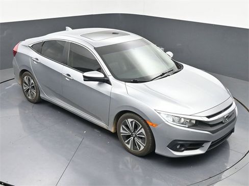 Used 2018 Honda Civic EX-L image 30