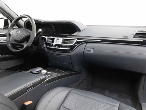 Used 2012 Mercedes-Benz S 63 AMG image 2