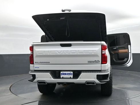Used 2020 Chevrolet Silverado 1500 High Country w/ Technology Package AWD/4WD image 69