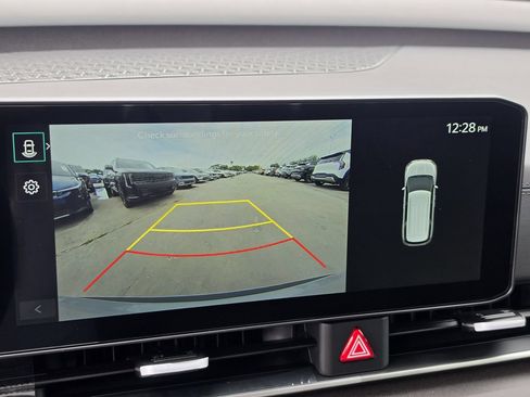 New 2026 Kia Carnival EX FWD image 25
