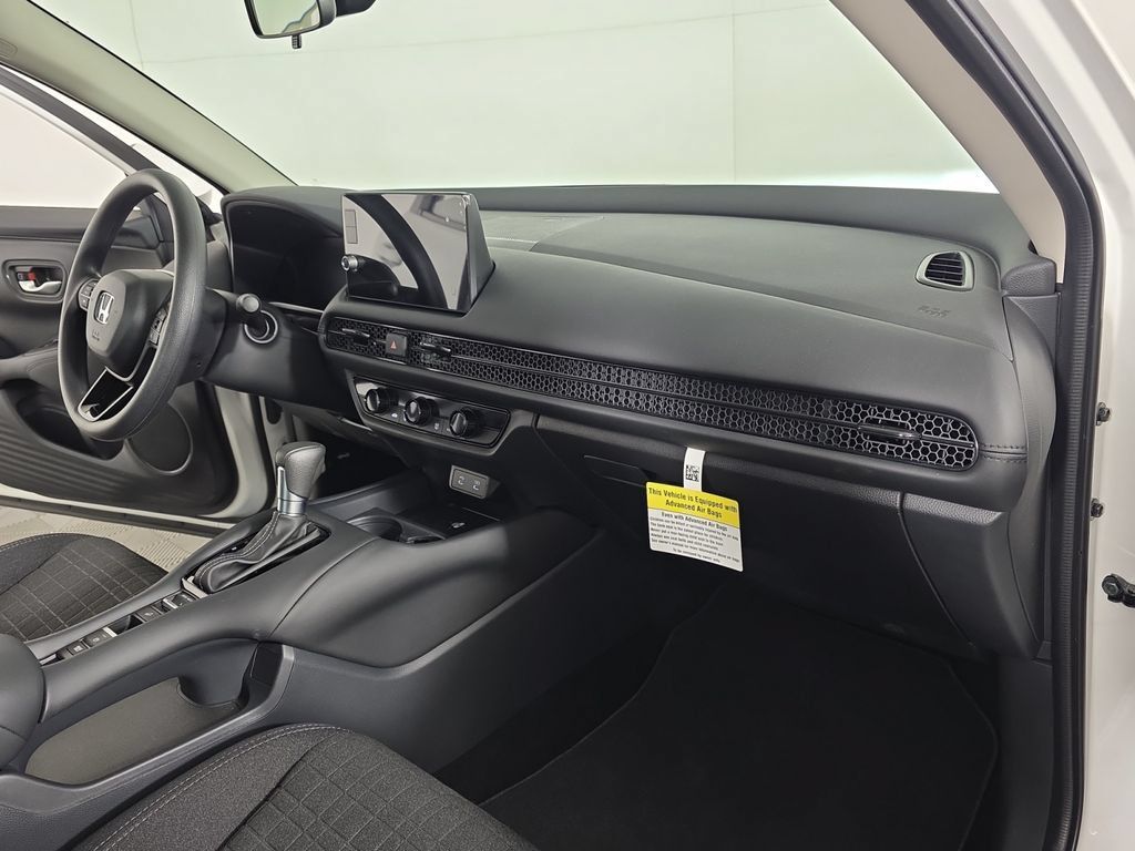 Certified 2026 Honda HR-V LX image 28