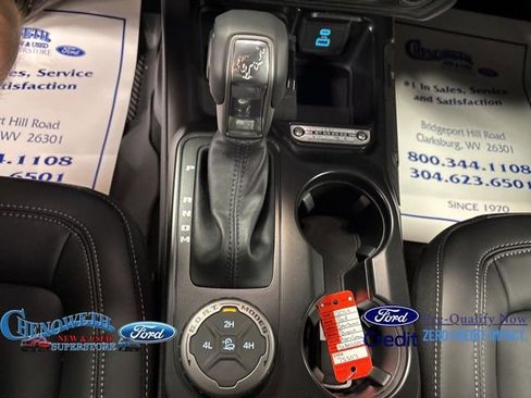 New 2025 Ford Bronco Outer Banks w/ Black Appearance Package image 17