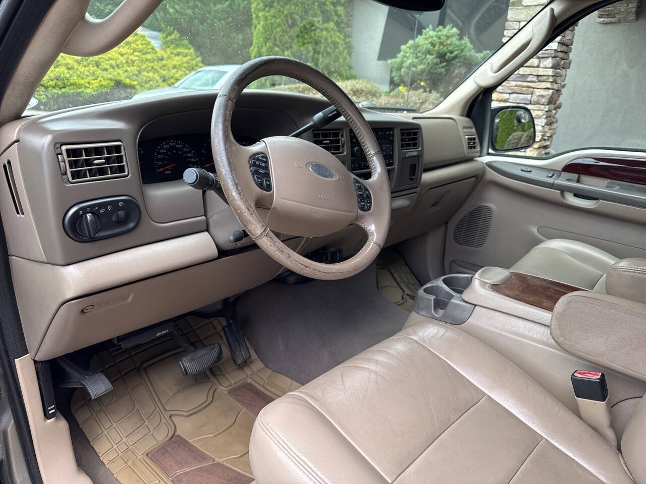 Used 2004 Ford Excursion Limited AWD/4WD image 11