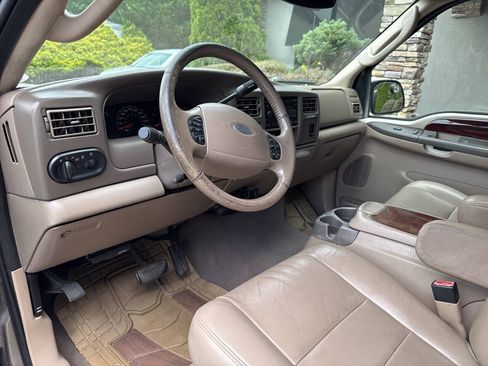 Used 2004 Ford Excursion Limited AWD/4WD image 11