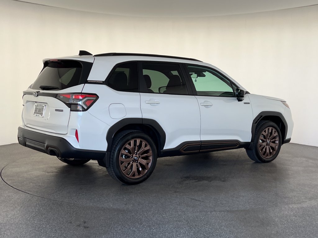 New 2026 Subaru Forester Touring AWD/4WD image 4