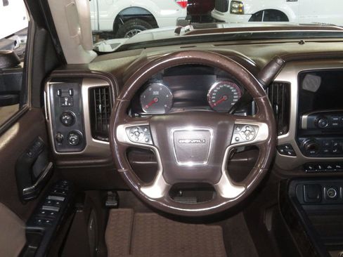 Used 2016 GMC Sierra 3500 Denali w/ Duramax Plus Package AWD/4WD image 37