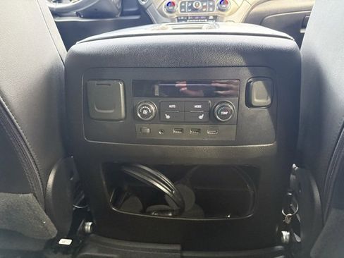 Used 2019 GMC Yukon XL Denali w/ Denali Ultimate Package image 21