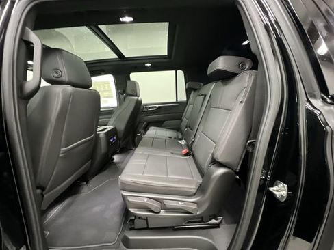 New 2026 Chevrolet Suburban RST w/ Comfort Package AWD/4WD image 27
