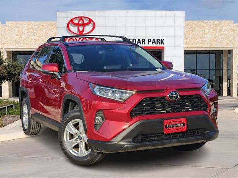 Certified 2021 Toyota RAV4 XLE image 1