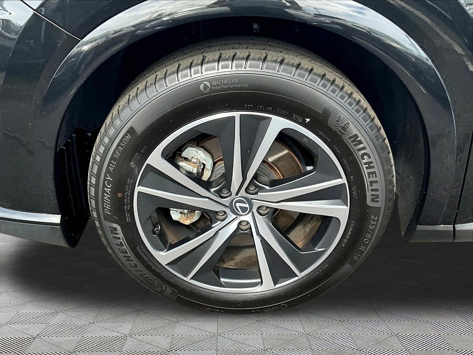 Used 2023 Lexus RX 350 Premium w/ Accessory Package FWD image 34