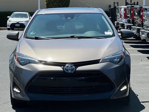Used 2018 Toyota Corolla LE FWD image 10