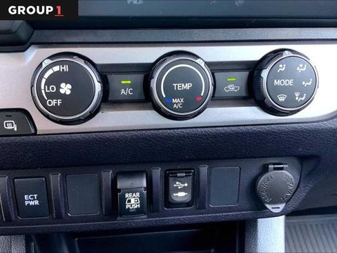 Certified 2019 Toyota Tacoma SR5 image 34