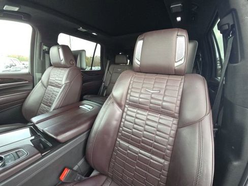 Used 2021 Cadillac Escalade Sport Platinum image 24