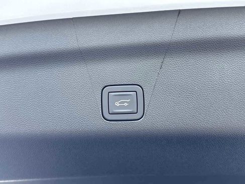 New 2026 Chevrolet Tahoe Premier image 10