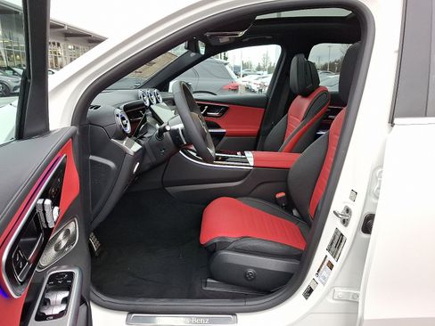 Used 2026 Mercedes-Benz GLC 300 GLC 300 image 12