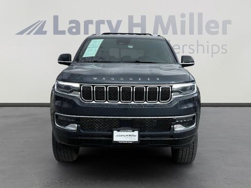 Used 2023 Jeep Wagoneer L 4WD image 3