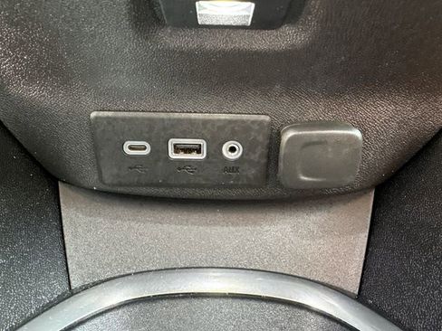 Used 2025 Chevrolet Malibu LT FWD image 25