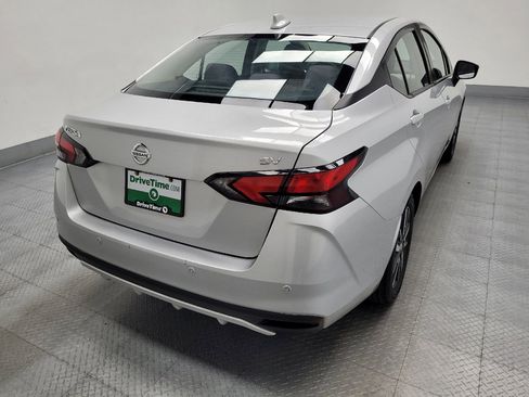 Used 2021 Nissan Versa SV FWD image 7